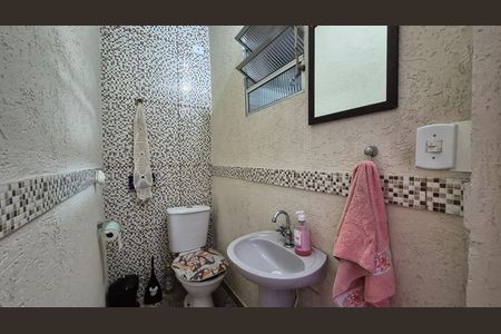 Casa à venda com 196m², 3 quartos e 3 vagas