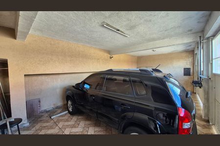 Casa à venda com 196m², 3 quartos e 3 vagas