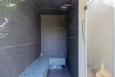 Casa de condomínio à venda com 378m², 6 quartos e 4 vagasSauna