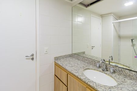 Casa de condomínio à venda com 378m², 6 quartos e 4 vagasBanheiro da Suíte 3