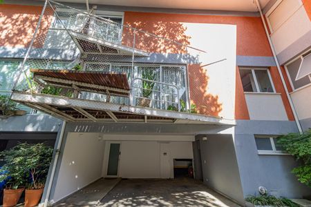 Casa de condomínio à venda com 378m², 6 quartos e 4 vagasFachada