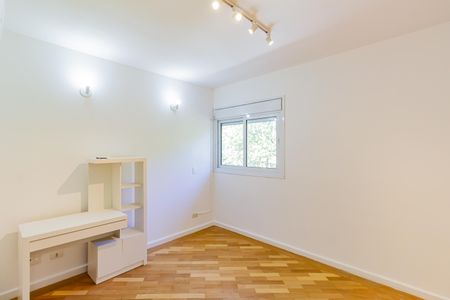 Casa de condomínio à venda com 378m², 6 quartos e 4 vagasSuíte 3