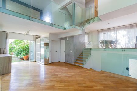 Casa de condomínio à venda com 378m², 6 quartos e 4 vagasSala 1