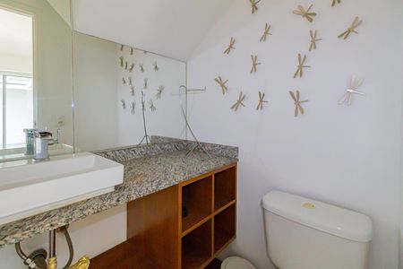 Casa de condomínio à venda com 378m², 6 quartos e 4 vagasLavabo