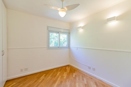 Casa de condomínio à venda com 378m², 6 quartos e 4 vagasSuíte 2