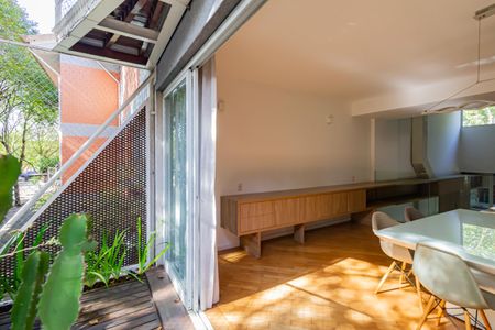 Casa de condomínio à venda com 378m², 6 quartos e 4 vagasVaranda da Sala 2