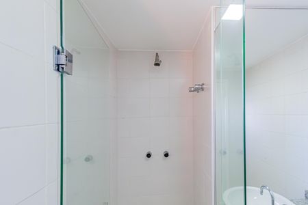Casa de condomínio à venda com 378m², 6 quartos e 4 vagasBanheiro