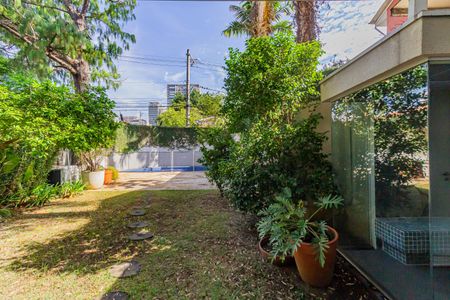 Casa de condomínio à venda com 378m², 6 quartos e 4 vagasVista da Sala 1