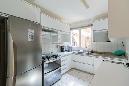 Casa de condomínio à venda com 378m², 6 quartos e 4 vagasCozinha