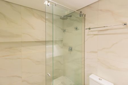 Casa de condomínio à venda com 378m², 6 quartos e 4 vagasBanheiro da Suíte 1