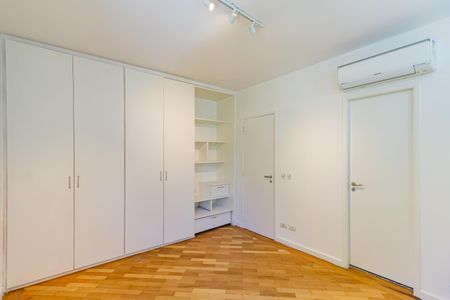 Casa de condomínio à venda com 378m², 6 quartos e 4 vagasSuíte 3