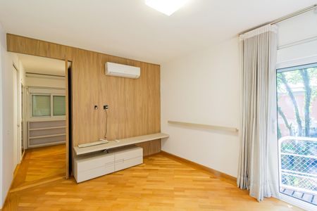 Casa de condomínio à venda com 378m², 6 quartos e 4 vagasSuíte 1