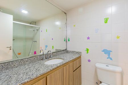 Casa de condomínio à venda com 378m², 6 quartos e 4 vagasBanheiro da Suíte 3