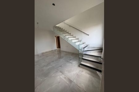 Sala de apartamento para alugar com 3 quartos, 150m² em Amazonas, Contagem