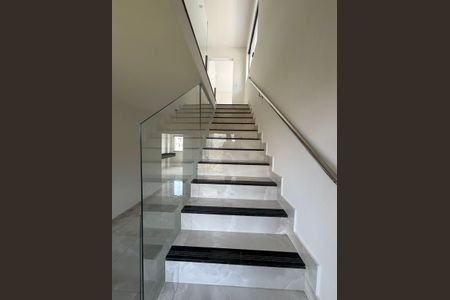 Sala de apartamento para alugar com 3 quartos, 150m² em Amazonas, Contagem