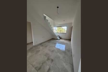 Sala de apartamento para alugar com 3 quartos, 150m² em Amazonas, Contagem