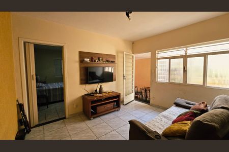 Casa à venda com 2 quartos, 106m² em Vila Santa Maria, Jundiaí