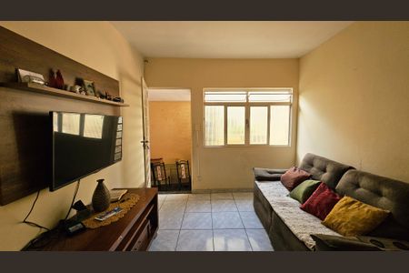 Casa à venda com 2 quartos, 106m² em Vila Santa Maria, Jundiaí