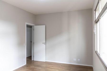 Apartamento à venda com 142m², 4 quartos e 1 vagaSuíte