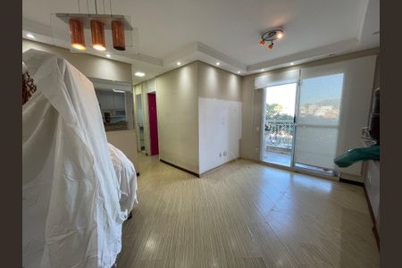 Sala de apartamento para alugar com 2 quartos, 64m² em Vila Nova Alba, São Paulo