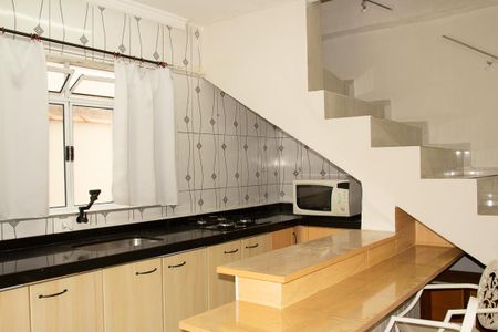 Sala/Cozinha de casa para alugar com 1 quarto, 40m² em Vila Ivg, São Paulo