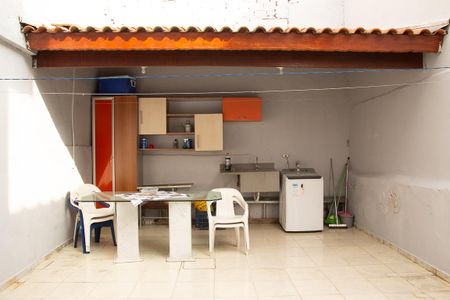 Casa para alugar com 40m², 1 quarto e 1 vagaLavanderia/quintal
