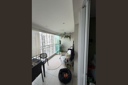 Apartamento para alugar com 98m², 2 quartos e 2 vagas Apartamento para alugar com 98m², 2 quartos e 2 vagasVaranda