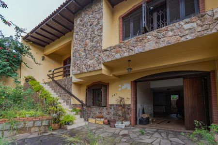 Casa para alugar com 170m², 2 quartos e 3 vagasQuintal