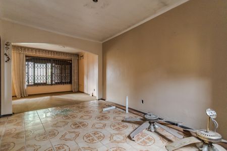 Casa para alugar com 170m², 2 quartos e 3 vagasSala