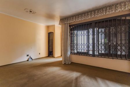 Sala de casa à venda com 2 quartos, 170m² em Passo D’areia, Porto Alegre