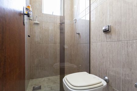 Apartamento à venda com 188m², 4 quartos e 2 vagas Apartamento à venda com 188m², 4 quartos e 2 vagasBanheiro social