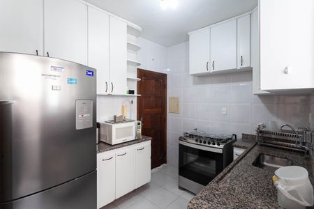Apartamento à venda com 188m², 4 quartos e 2 vagas Apartamento à venda com 188m², 4 quartos e 2 vagasCozinha