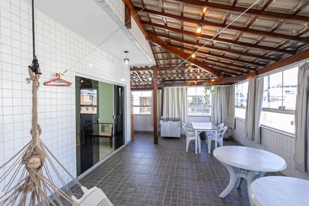 Apartamento à venda com 188m², 4 quartos e 2 vagas Apartamento à venda com 188m², 4 quartos e 2 vagasCobertura