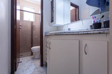 Apartamento à venda com 188m², 4 quartos e 2 vagas Apartamento à venda com 188m², 4 quartos e 2 vagasBanheiro social