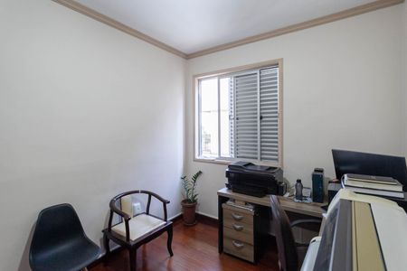 Apartamento à venda com 188m², 4 quartos e 2 vagas Apartamento à venda com 188m², 4 quartos e 2 vagasQuarto 2
