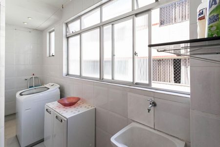 Apartamento à venda com 188m², 4 quartos e 2 vagas Apartamento à venda com 188m², 4 quartos e 2 vagasÁrea de serviço 1