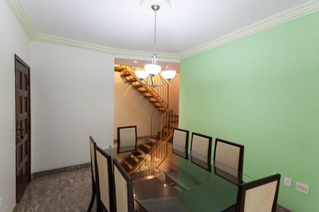 Apartamento à venda com 188m², 4 quartos e 2 vagas Apartamento à venda com 188m², 4 quartos e 2 vagasSala 1