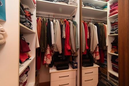 Casa de condomínio à venda com 180m², 3 quartos e 2 vagasQuarto 3