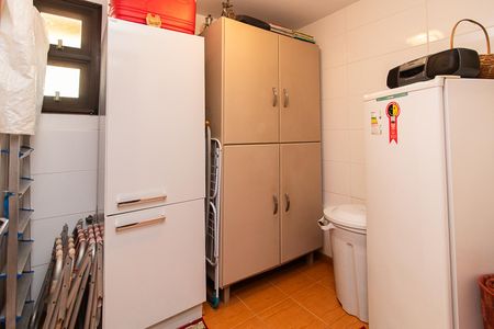 Casa de condomínio à venda com 180m², 3 quartos e 2 vagasÁrea de Serviço