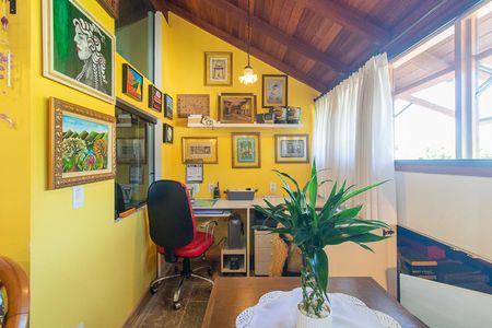 Casa de condomínio à venda com 180m², 3 quartos e 2 vagasSala 2