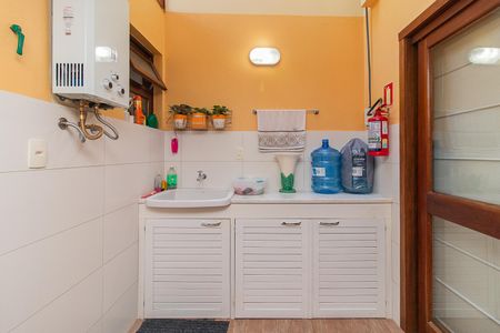 Casa de condomínio à venda com 180m², 3 quartos e 2 vagasÁrea de Serviço