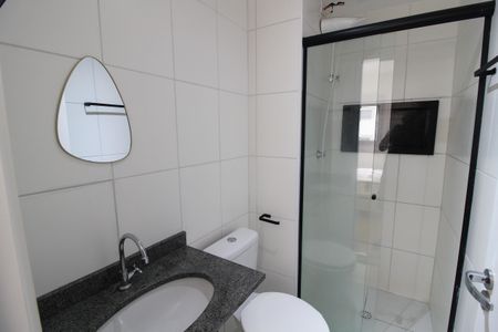 Banheiro do Quarto 1 de apartamento para alugar com 1 quarto, 31m² em Vila Sonia, São Paulo