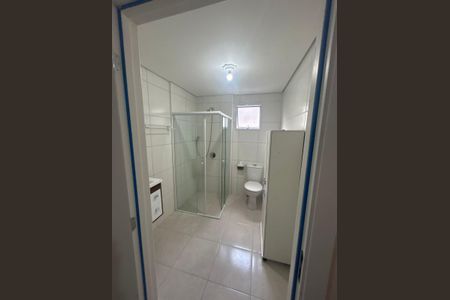 Banheiro de apartamento para alugar com 1 quarto, 38m² em Vila Isa, São Paulo