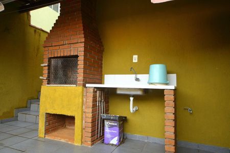 Casa à venda com 162m², 3 quartos e 2 vagasQuintal/ Churrasqueira 