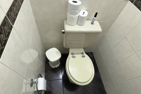 Casa à venda com 162m², 3 quartos e 2 vagasBanheiro 2