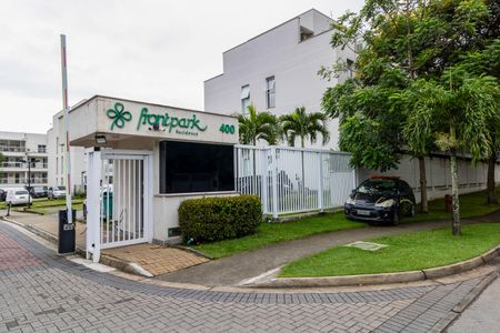 Apartamento para alugar com 125m², 3 quartos e 2 vagasFachada do condomínio