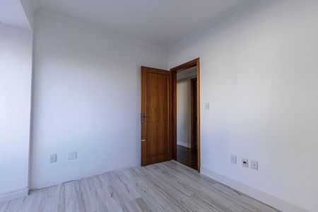 Apartamento à venda com 137m², 3 quartos e 2 vagasQuarto 2 
