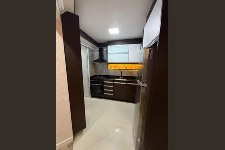 Apartamento à venda com 55m², 2 quartos e 1 vagaCozinha