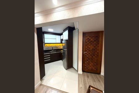 Cozinha de apartamento à venda com 2 quartos, 55m² em Bandeiras, Osasco