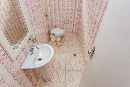 Casa para alugar com 220m², 3 quartos e 3 vagas Casa para alugar com 220m², 3 quartos e 3 vagasLavabo